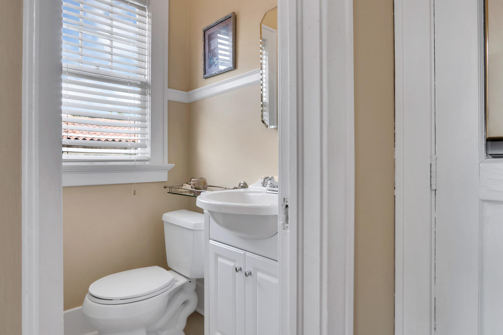 229 9th Street West Palm Beach, FL 33401 - Photo 26 of 67 Bath