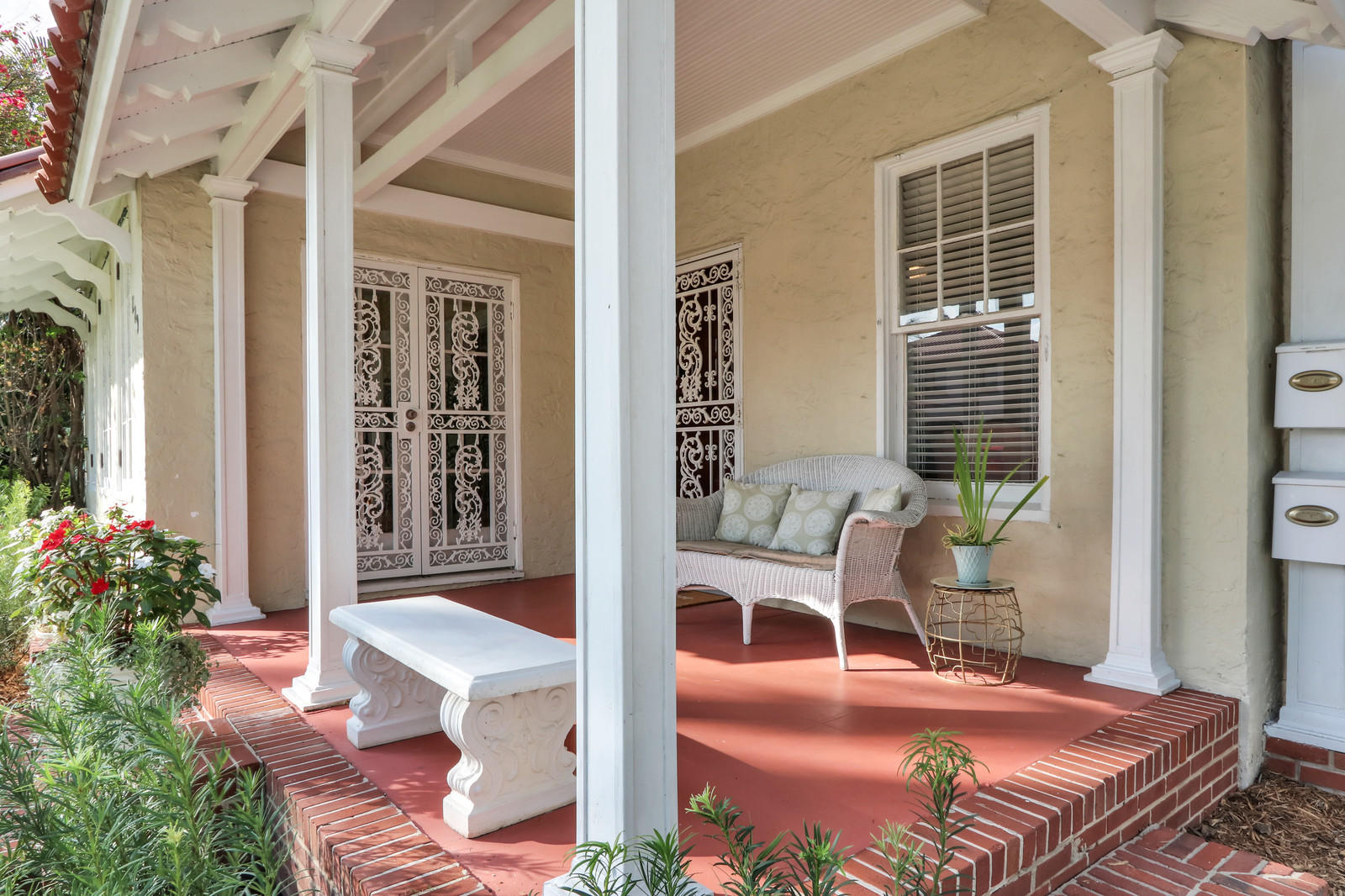229 9th Street West Palm Beach, FL 33401 - Photo 4 of 67 04_Image_4_of_38_mls