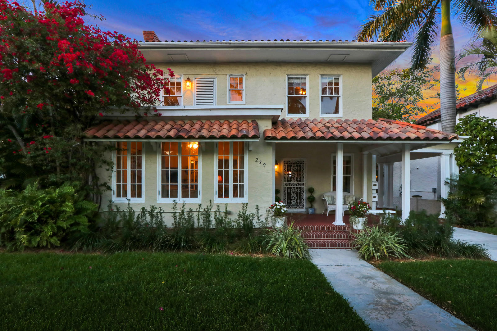 229 9th Street West Palm Beach, FL 33401 - Photo 58 of 67 59_Twilights_1_of_9_mls