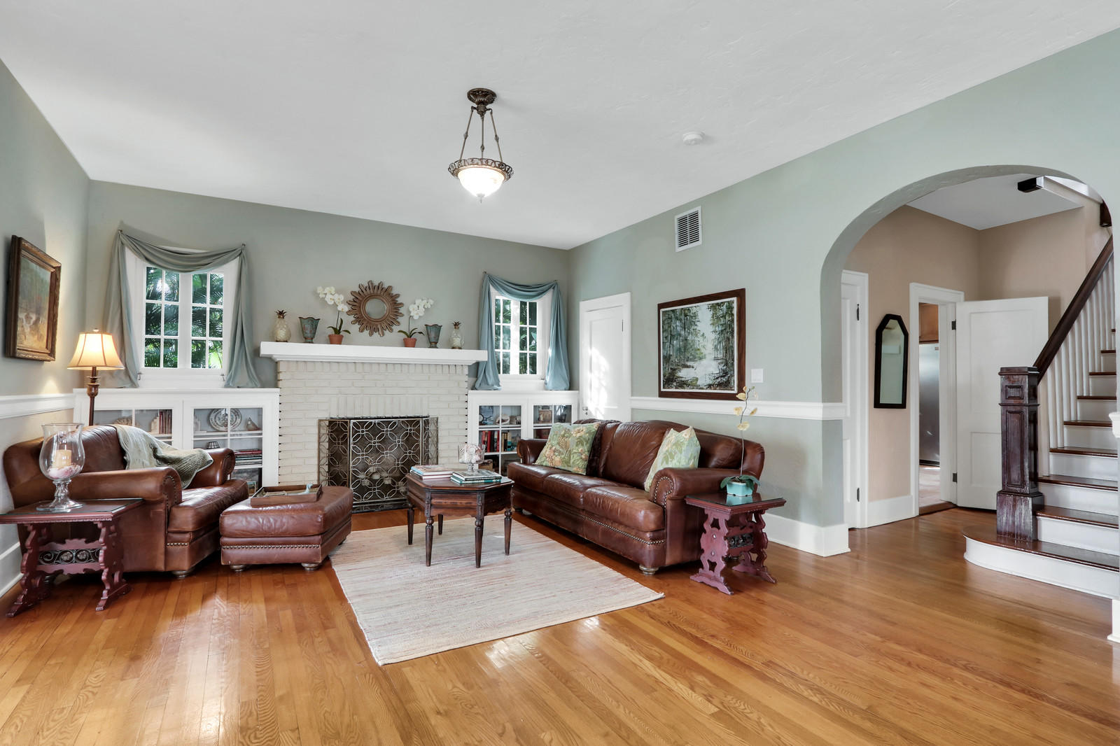 229 9th Street West Palm Beach, FL 33401 - Photo 8 of 67 Living