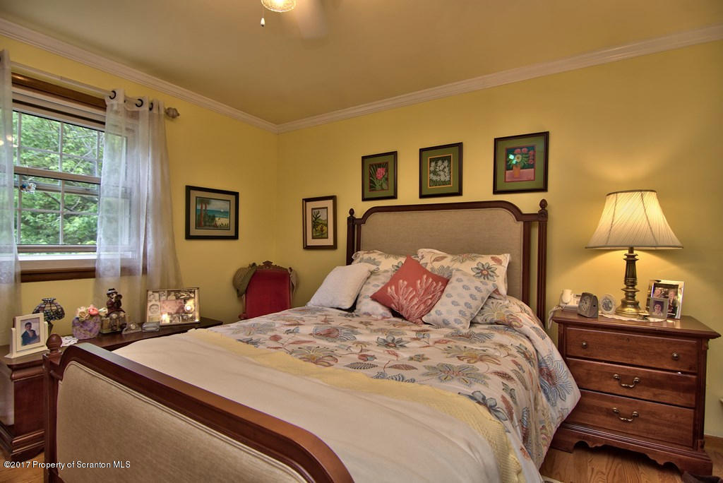 105 O'Hara Road Moscow, PA 18444 - Photo 16 of 33 Gallery Image 16