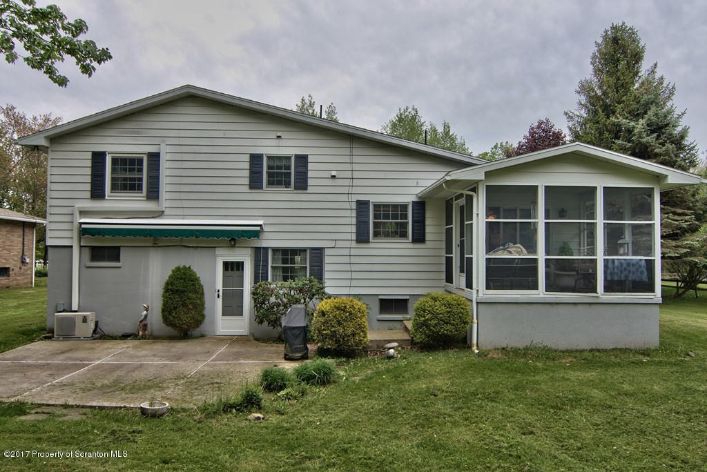 105 O'Hara Road Moscow, PA 18444 - Photo 2 of 33 Gallery Image 2