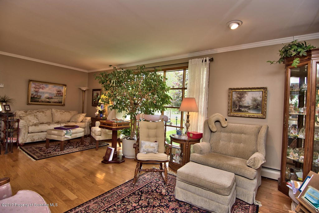 105 O'Hara Road Moscow, PA 18444 - Photo 4 of 33 Gallery Image 4