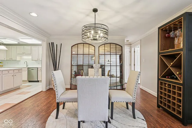 $295,000 | 8690 Jaffa Ct W Drive, Unit 31, Indianapolis, IN 46260