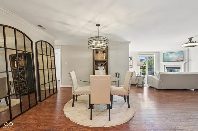 $295,000 | 8690 Jaffa Ct W Drive, Unit 31, Indianapolis, IN 46260