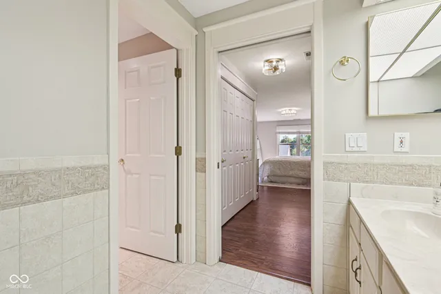 $295,000 | 8690 Jaffa Ct W Drive, Unit 31, Indianapolis, IN 46260