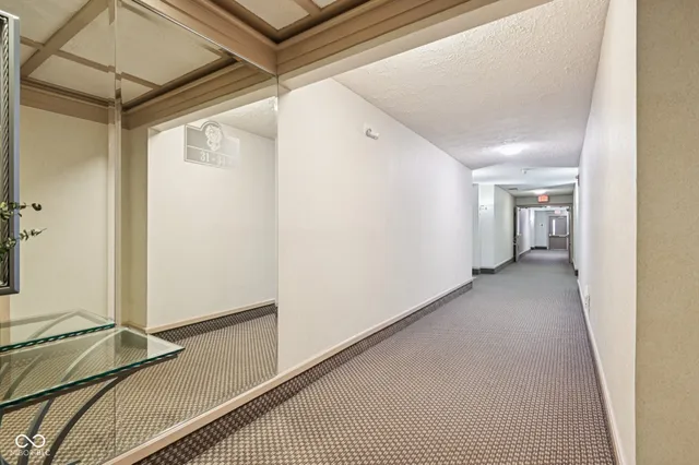 $295,000 | 8690 Jaffa Ct W Drive, Unit 31, Indianapolis, IN 46260