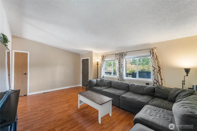 $499,500 | 814 282nd Street East, Roy, WA 98580