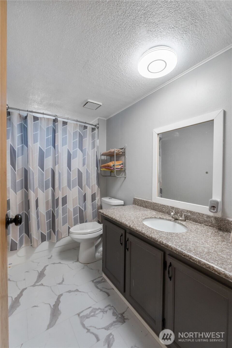 814 282nd Street East Roy, WA 98580 - Photo 26 of 40