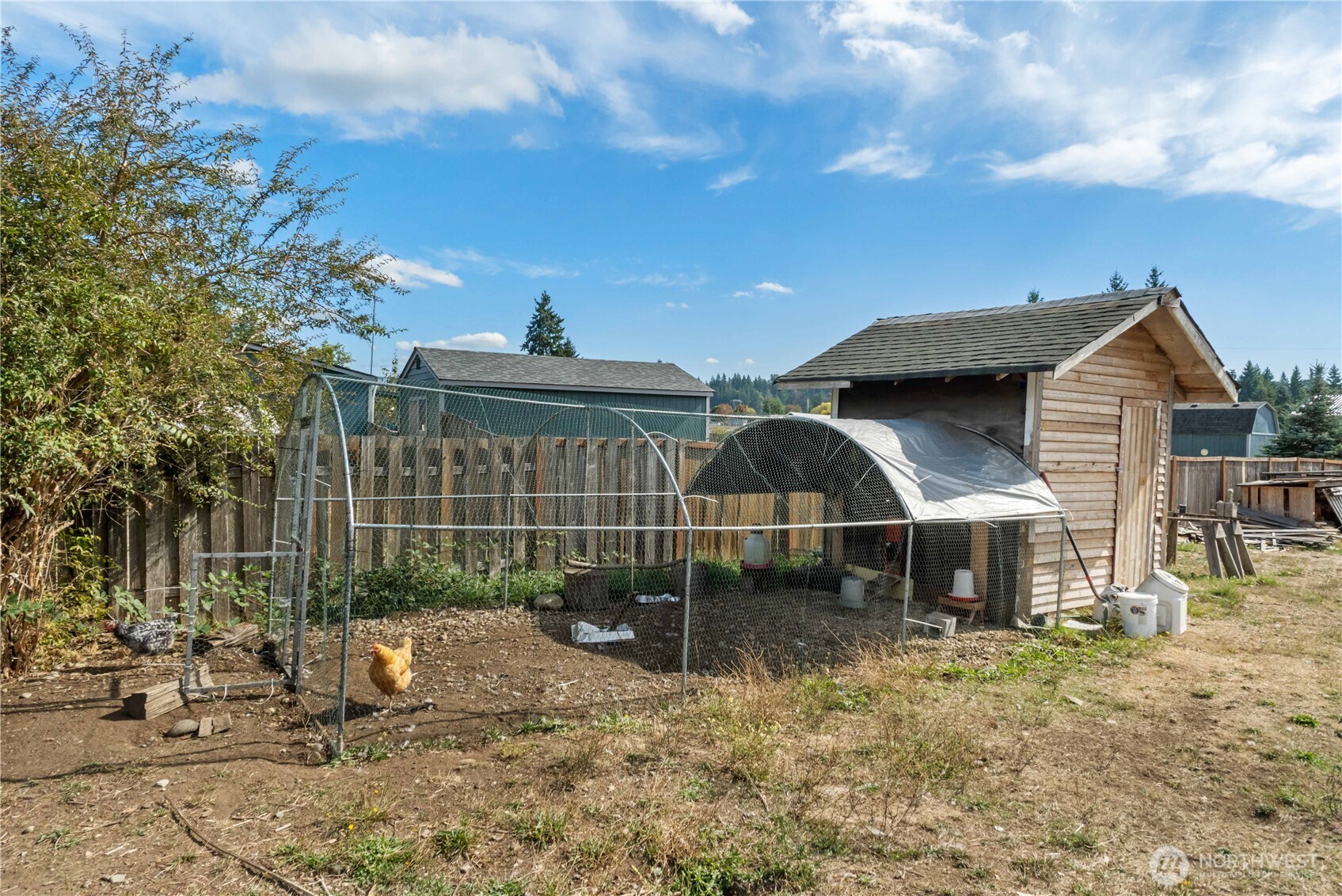 814 282nd Street East Roy, WA 98580 - Photo 35 of 40