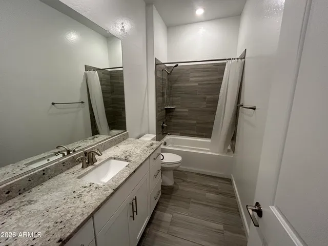 $2,600 | 16776 West Vereda Solana Dr., Surprise, AZ 85387