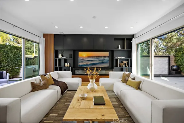 $3,800,000 | 51 Fenway, Irvine, CA 92620