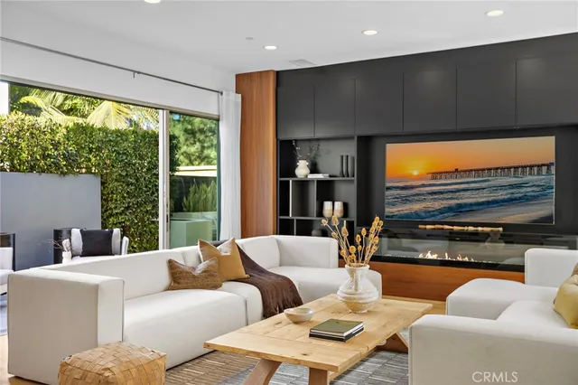 $3,800,000 | 51 Fenway, Irvine, CA 92620