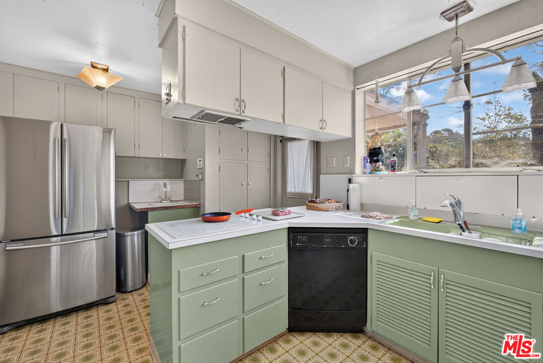 1005 Laurel Road Santa Paula, CA 93060 - Photo 28 of 37