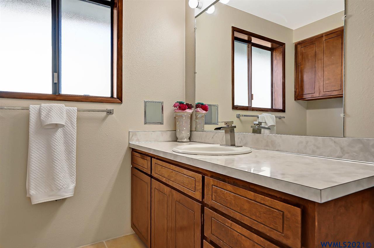 530 Shaff Road Southeast Stayton, OR 97383 - Photo 26 of 36 Gallery Image 26