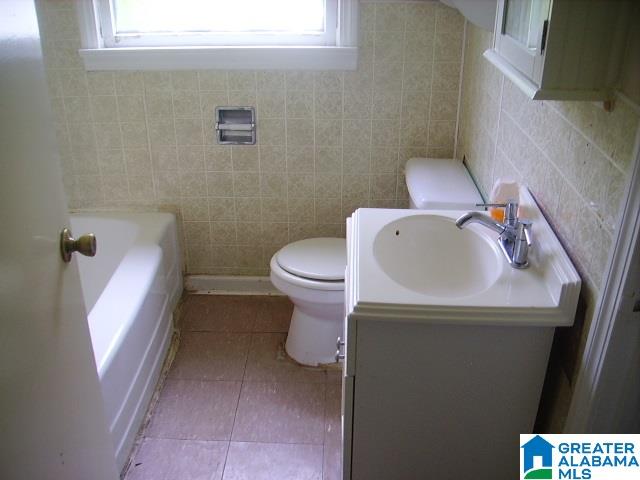 147 Crest Road East Bessemer, AL 35023 - Photo 10 of 17