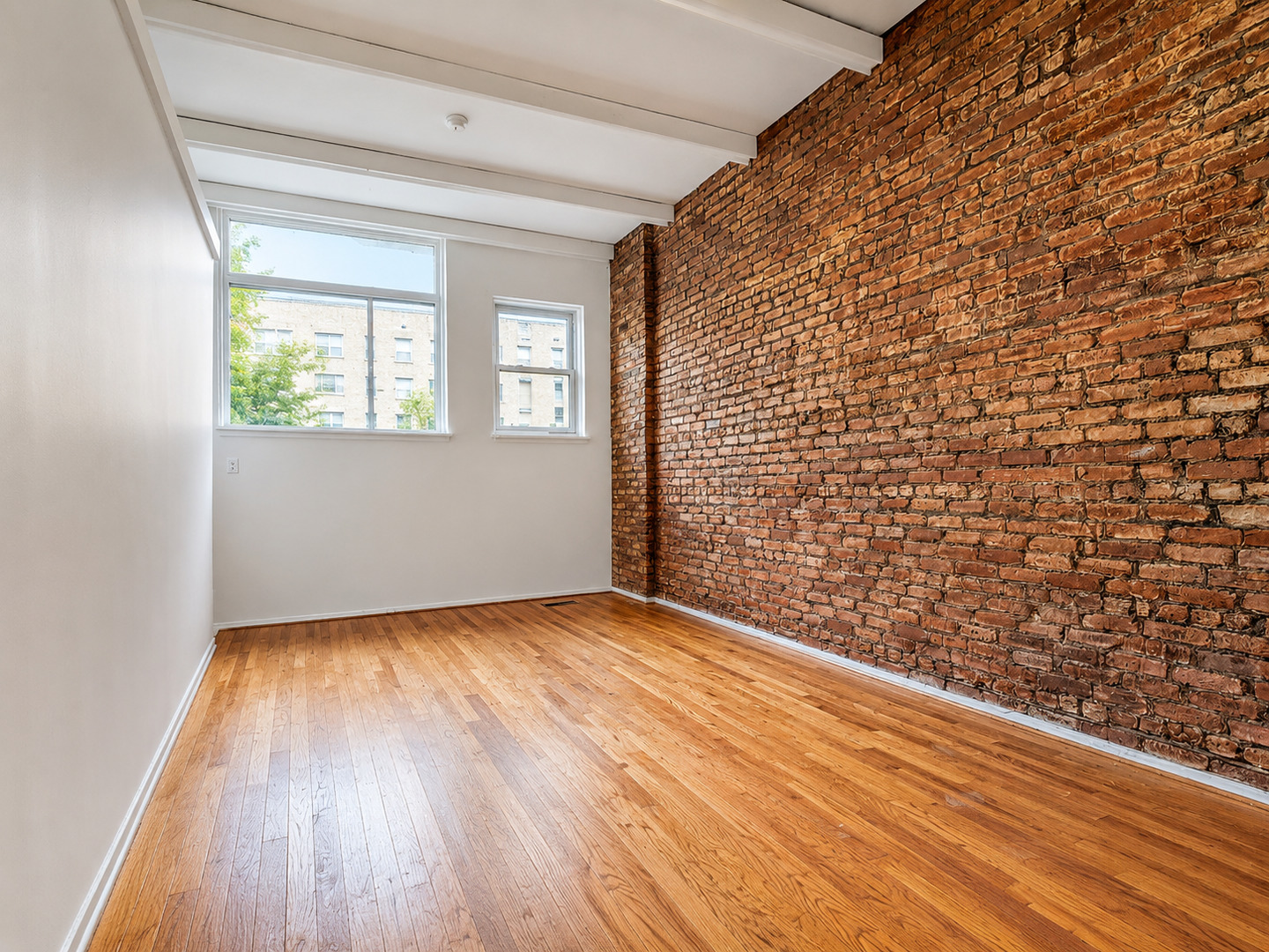 3544 North Halsted Street Chicago, IL 60657 - Photo 4 of 18
