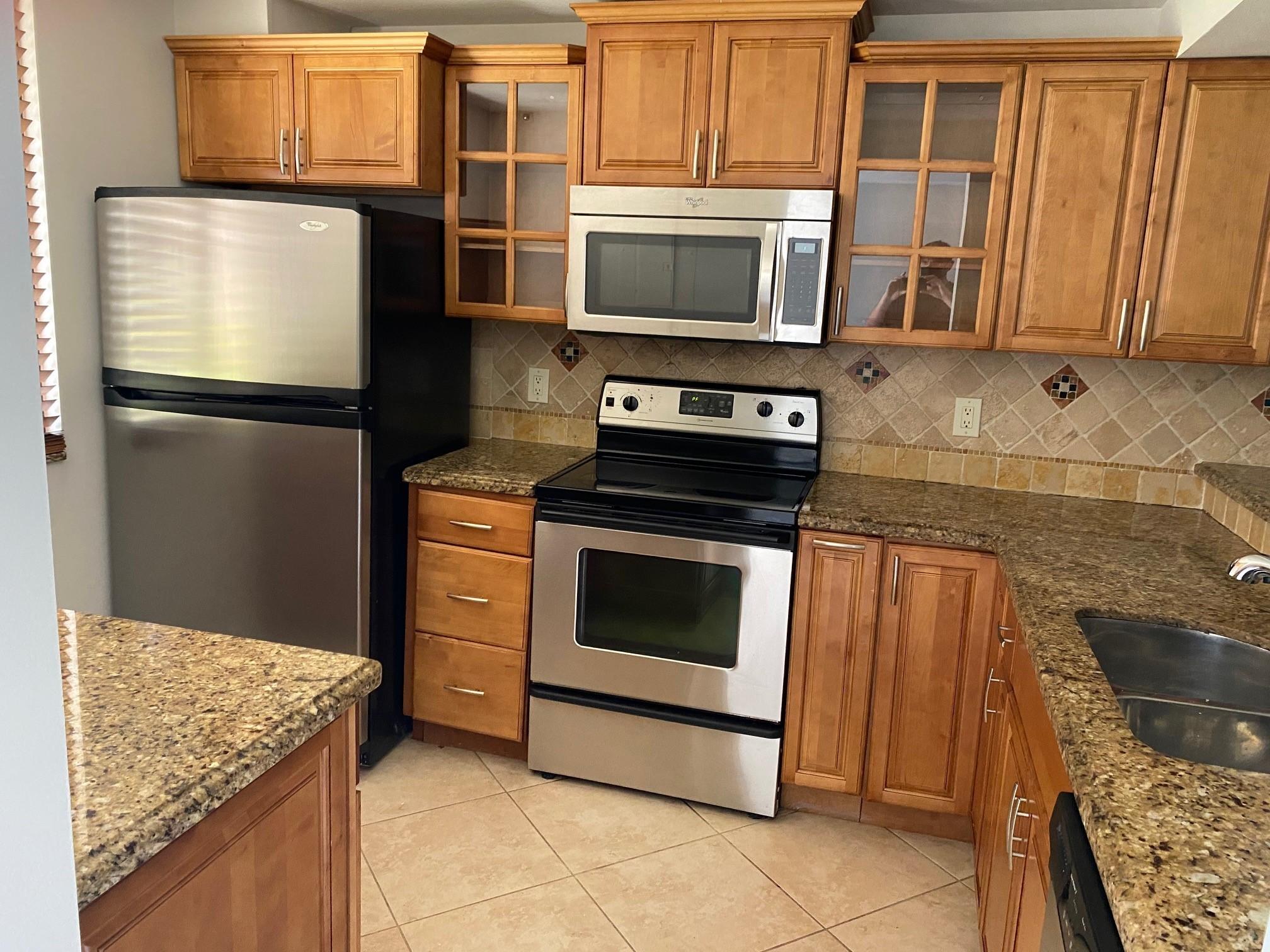 6169 Balboa Circle, Unit 102 Boca Raton, FL 33433 - Photo 3 of 5 balboa kitchen