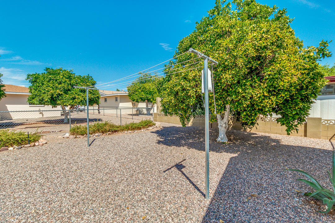 5416 East Decatur Street Mesa, AZ 85205 - Photo 32 of 45 Clothesline-Decatur