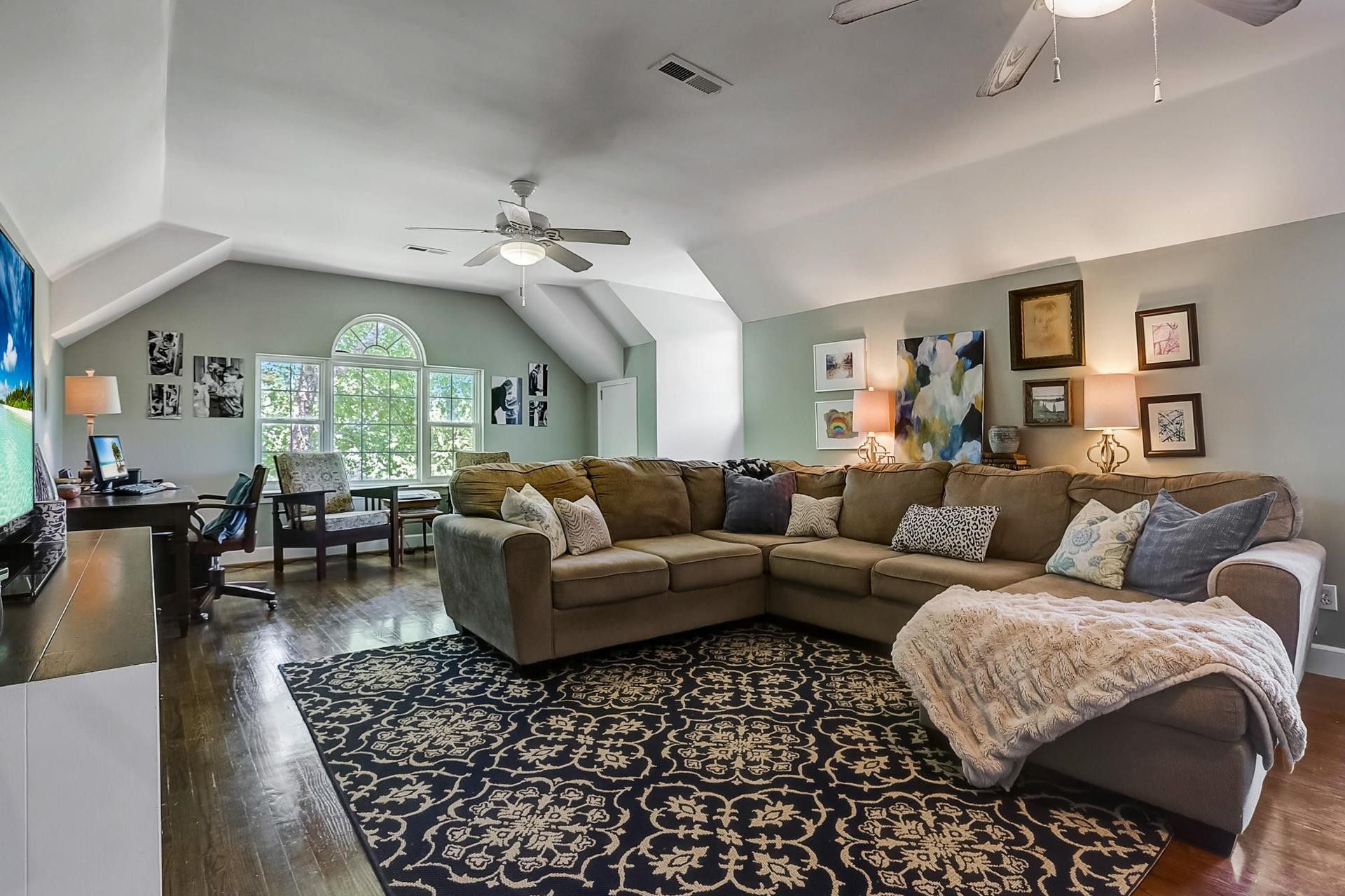 7532 King Road Fairview, TN 37062 - Photo 36 of 64 a living room with furniture and a large window
