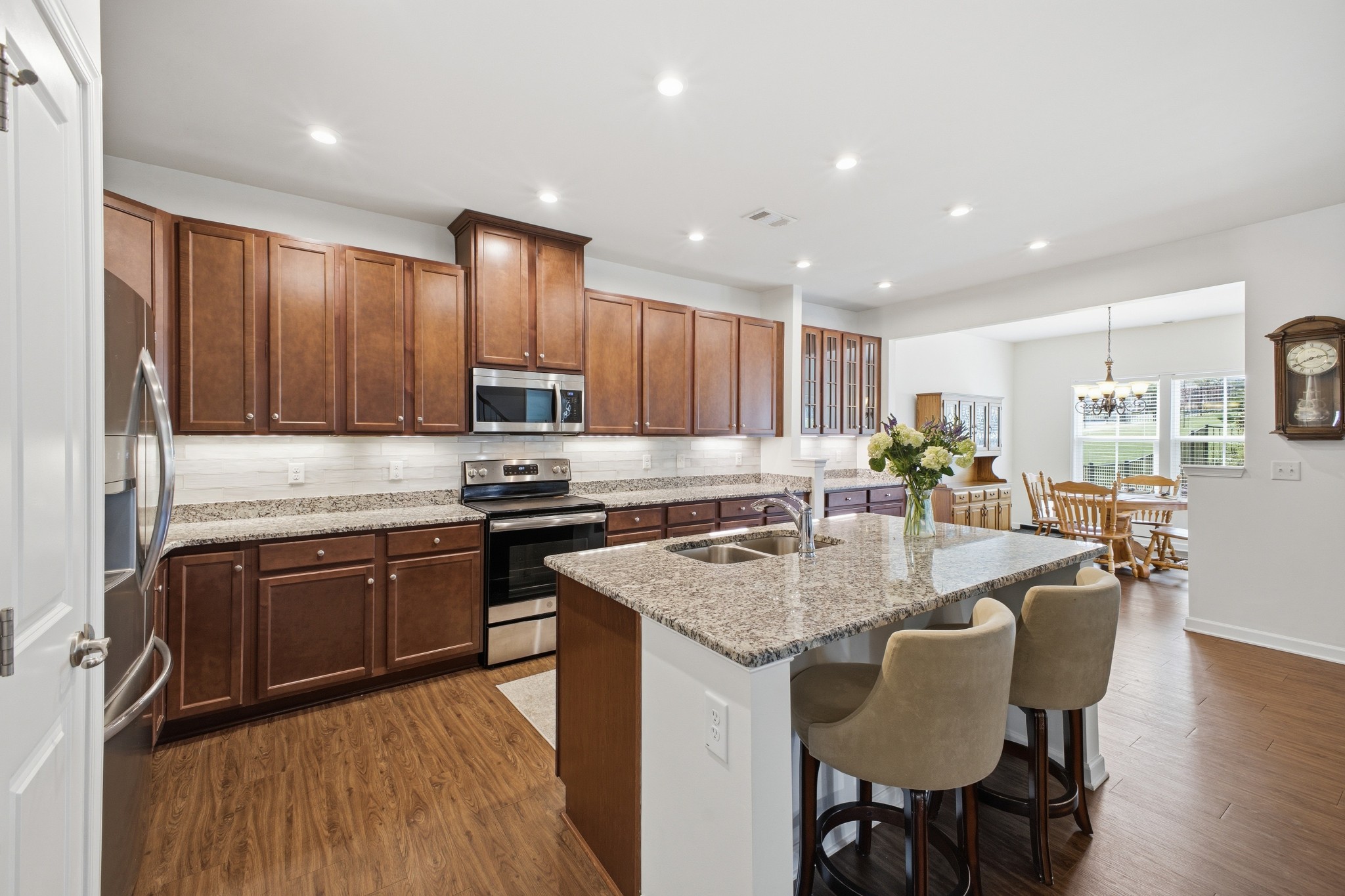 301 Heroit Court Spring Hill, TN 37174 - Photo 3 of 33