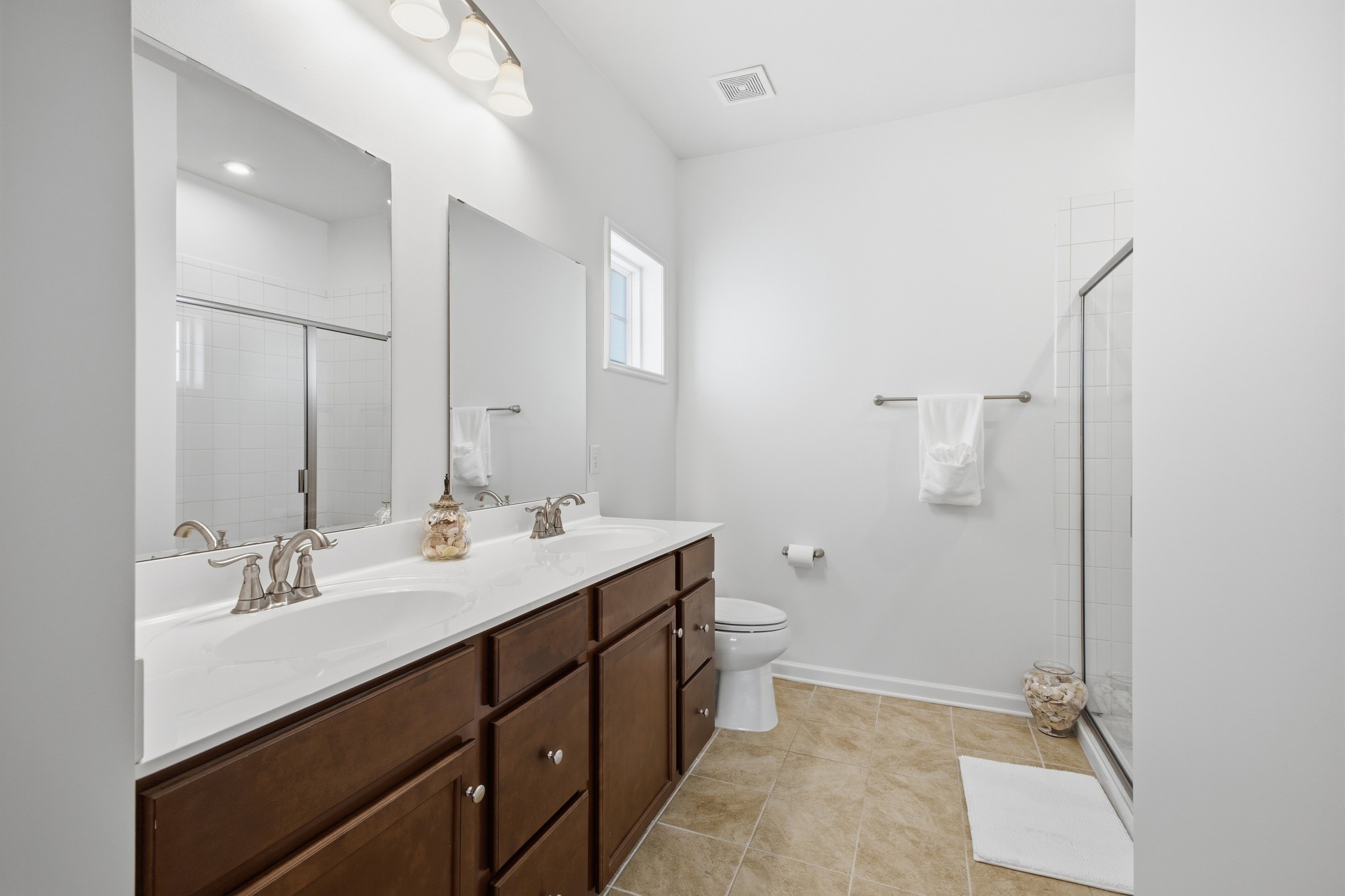 301 Heroit Court Spring Hill, TN 37174 - Photo 4 of 33