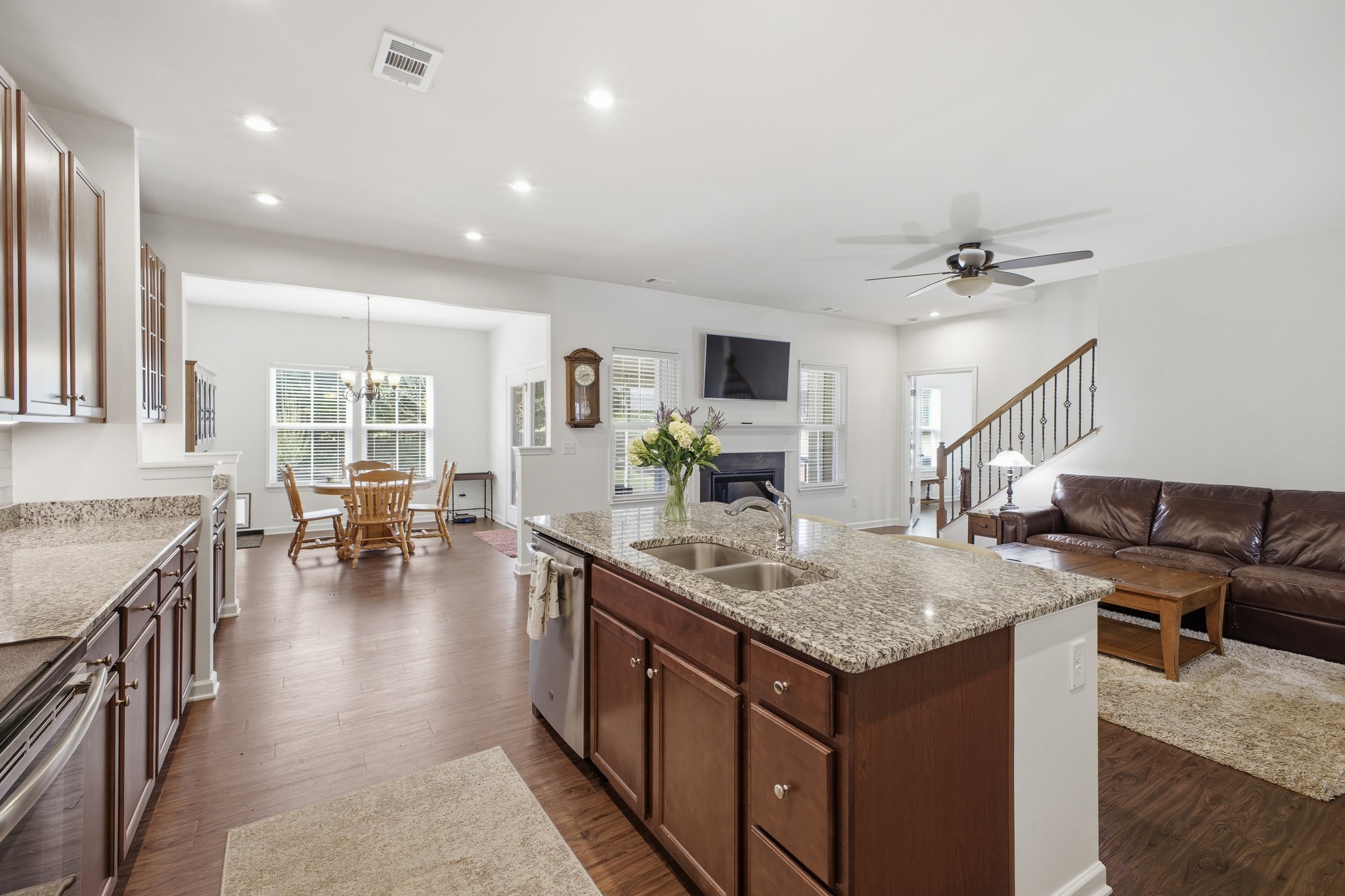 301 Heroit Court Spring Hill, TN 37174 - Photo 10 of 33