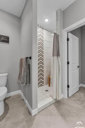 $379,900 | 7612 Southwest 24th Terrace, Topeka, KS 66614