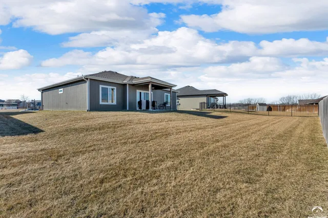 $389,900 | 7612 Southwest 24th Terrace, Topeka, KS 66614