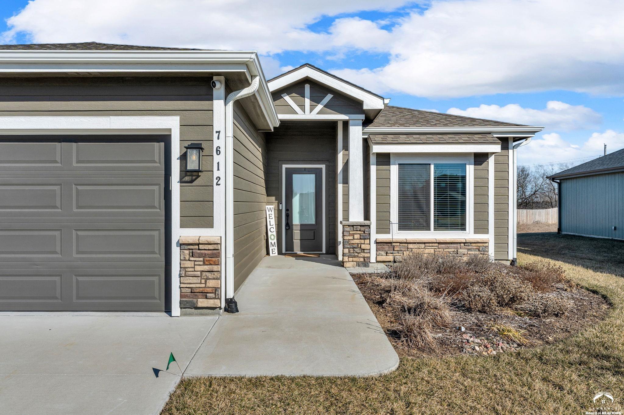 7612 Southwest 24th Terrace Topeka, KS 66614 - Photo 2 of 21