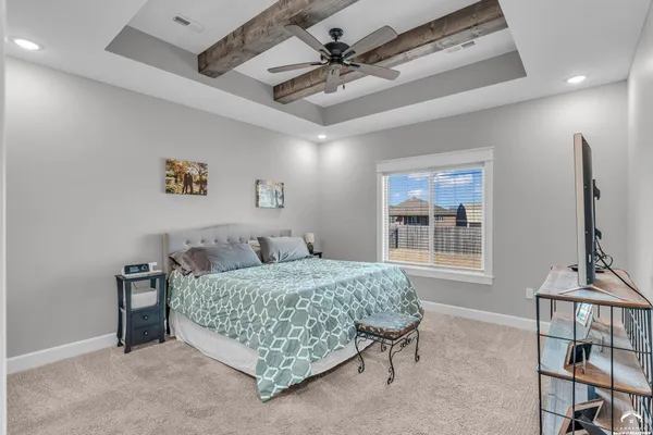 $379,900 | 7612 Southwest 24th Terrace, Topeka, KS 66614