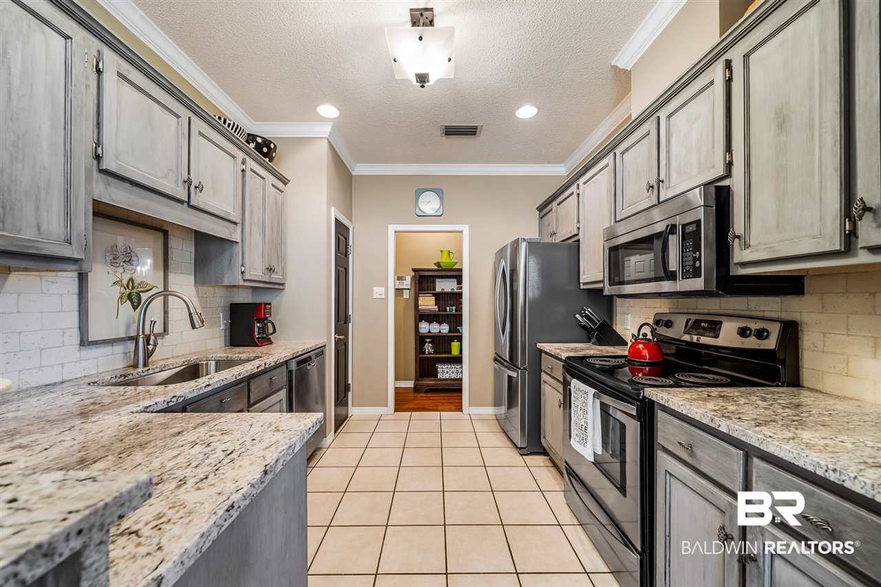 20231 Marion Court Fairhope, AL 36532 - Photo 9 of 23