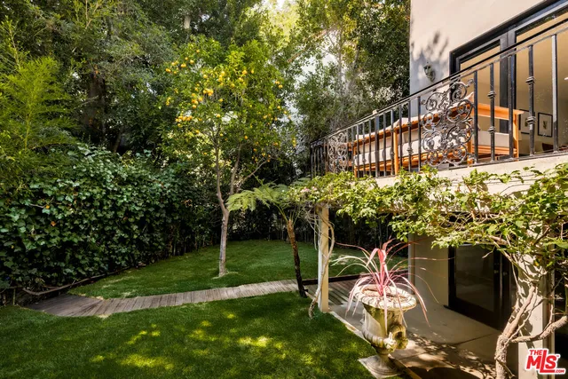 $3,400,000 | 1143 Sierra Alta Way, Los Angeles, CA 90069