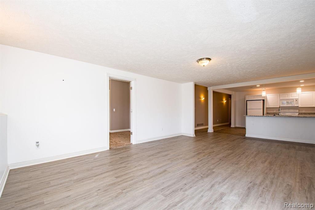 3116 Ridley Way Howell, MI 48843 - Photo 35 of 48