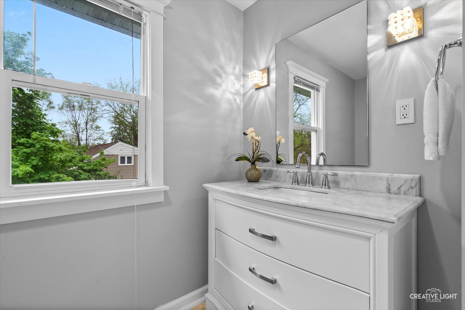827 Spring Street Aurora, IL 60505 - Photo 15 of 28
