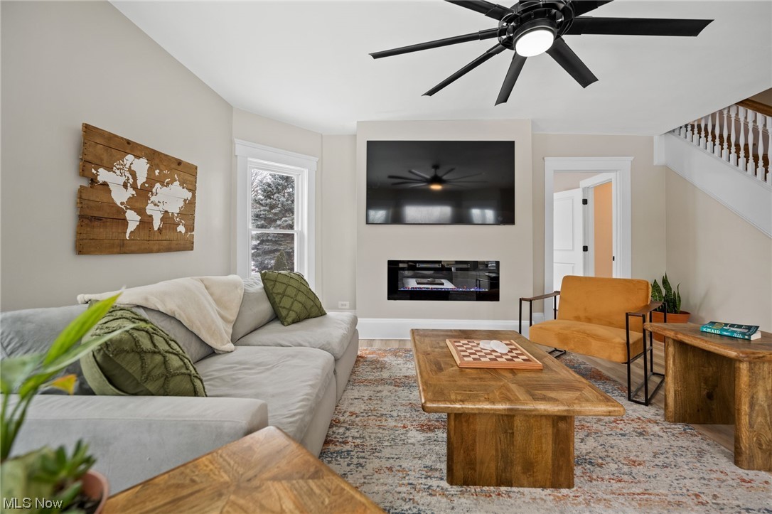 1006 East Green Road Cleveland, OH 44121 - Photo 23 of 37