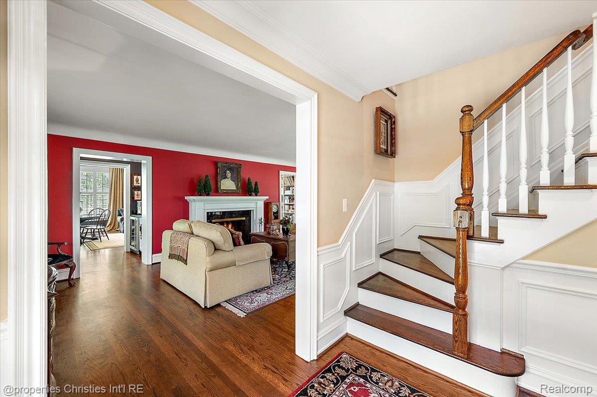 135 Clifton Road Bloomfield Hills, MI 48301 - Photo 4 of 77 28-135 S Clifton Rd-37.jpg