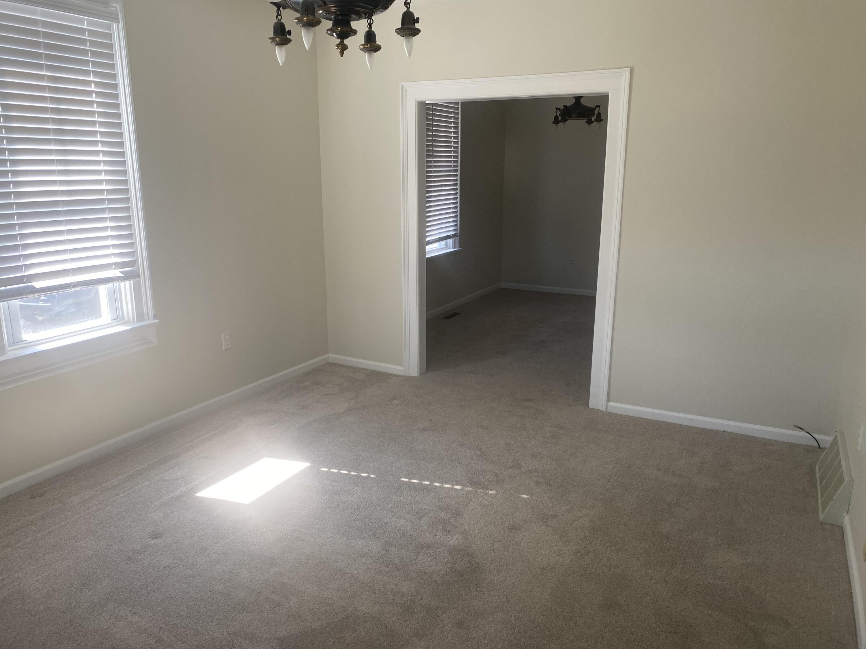 720 South Sherman Street Bay City, MI 48708 - Photo 11 of 19 IMG_4431