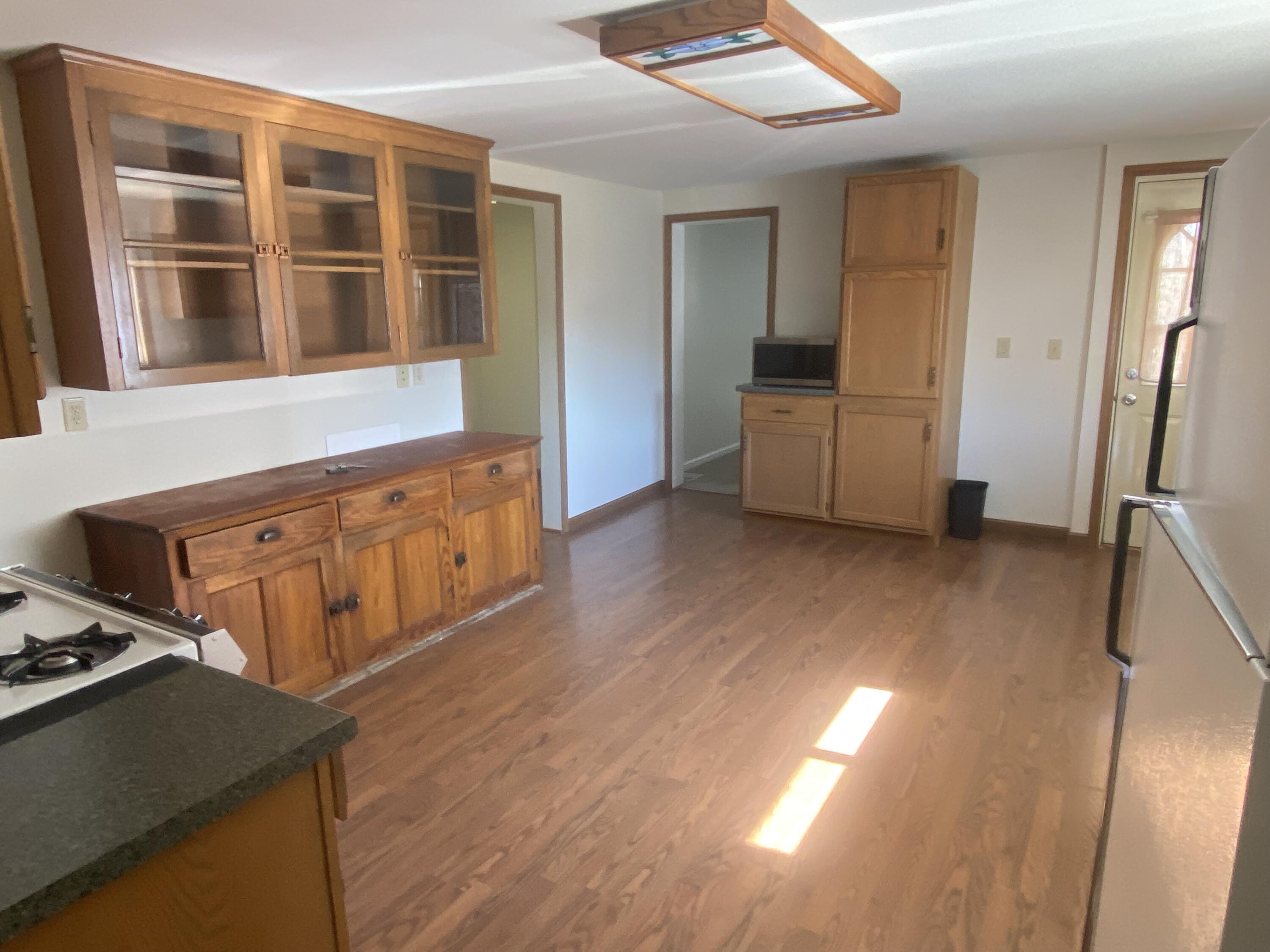 720 South Sherman Street Bay City, MI 48708 - Photo 16 of 19 IMG_4438