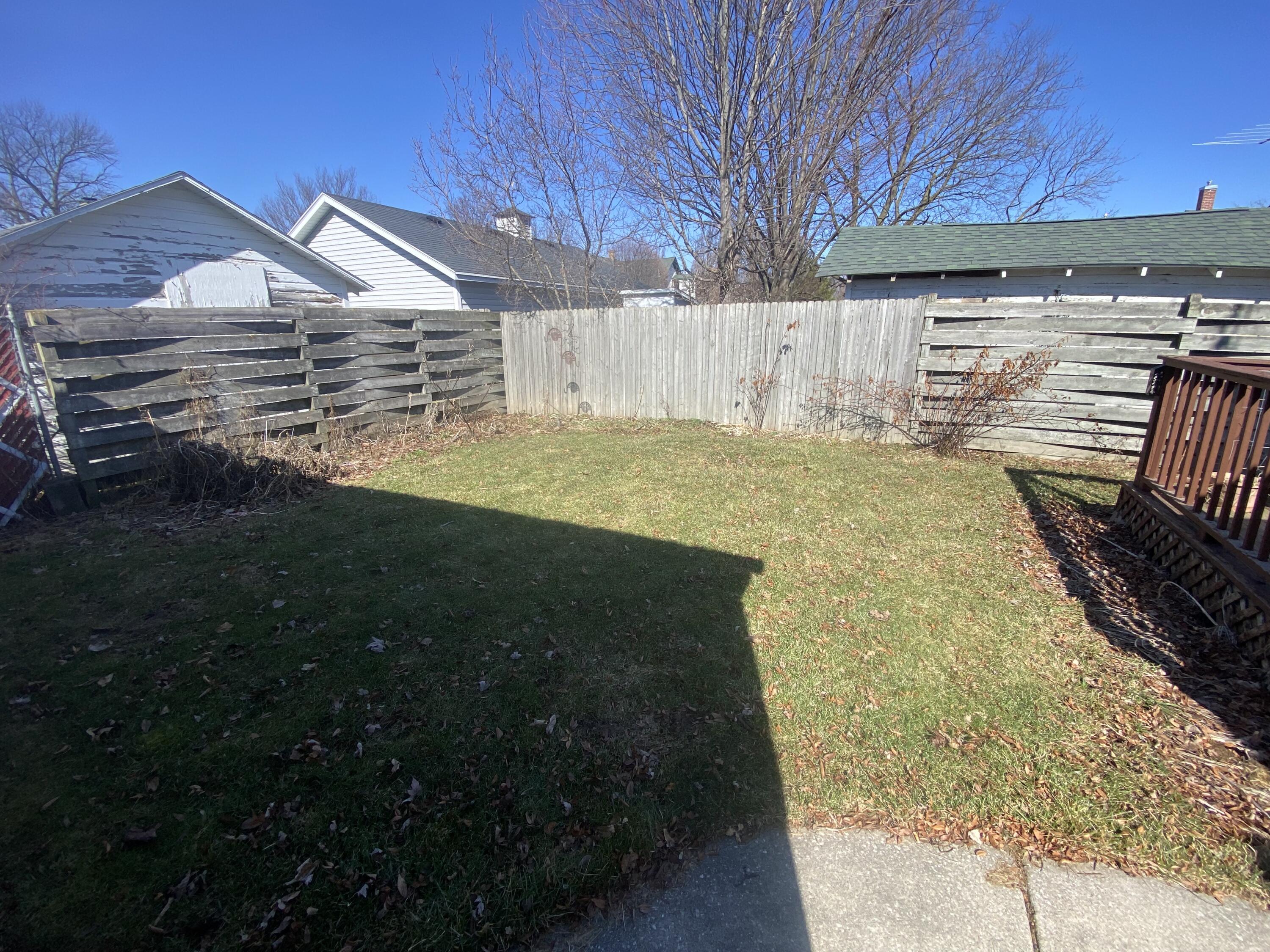 720 South Sherman Street Bay City, MI 48708 - Photo 7 of 19 IMG_4426