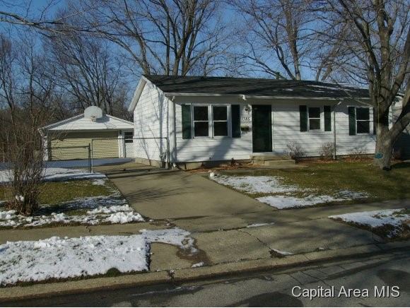 1385 Crestview Drive Springfield, IL 62702 - Photo 1 of 16