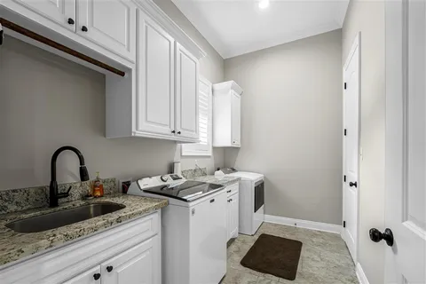 $665,000 | 4122 Oleander Drive, Lake Charles, LA 70605