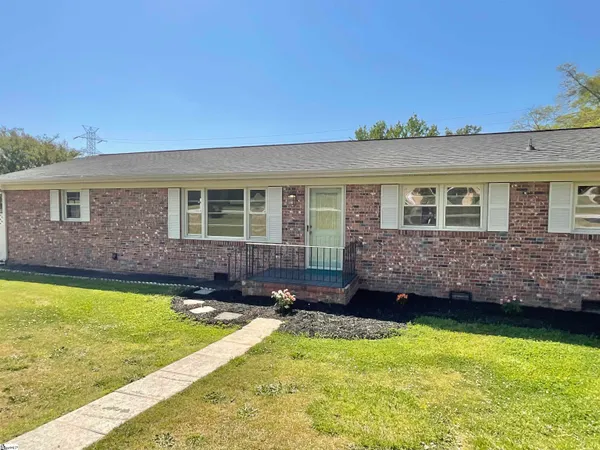 $340,000 | 1011 Sheila Avenue, Greer, SC 29651