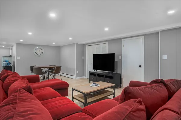 $475,000 | 2 Ward Avenue, North Providence, RI 02904