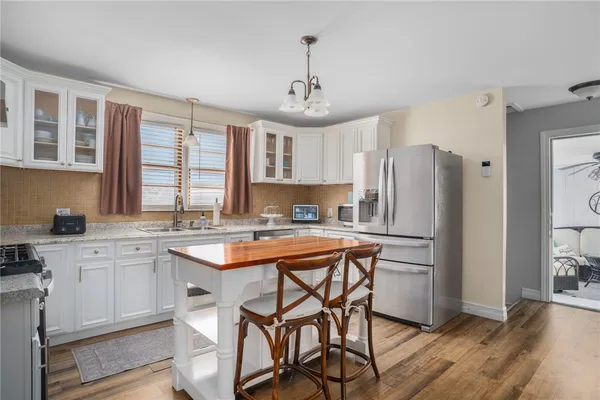 $475,000 | 2 Ward Avenue, North Providence, RI 02904