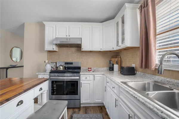 $475,000 | 2 Ward Avenue, North Providence, RI 02904