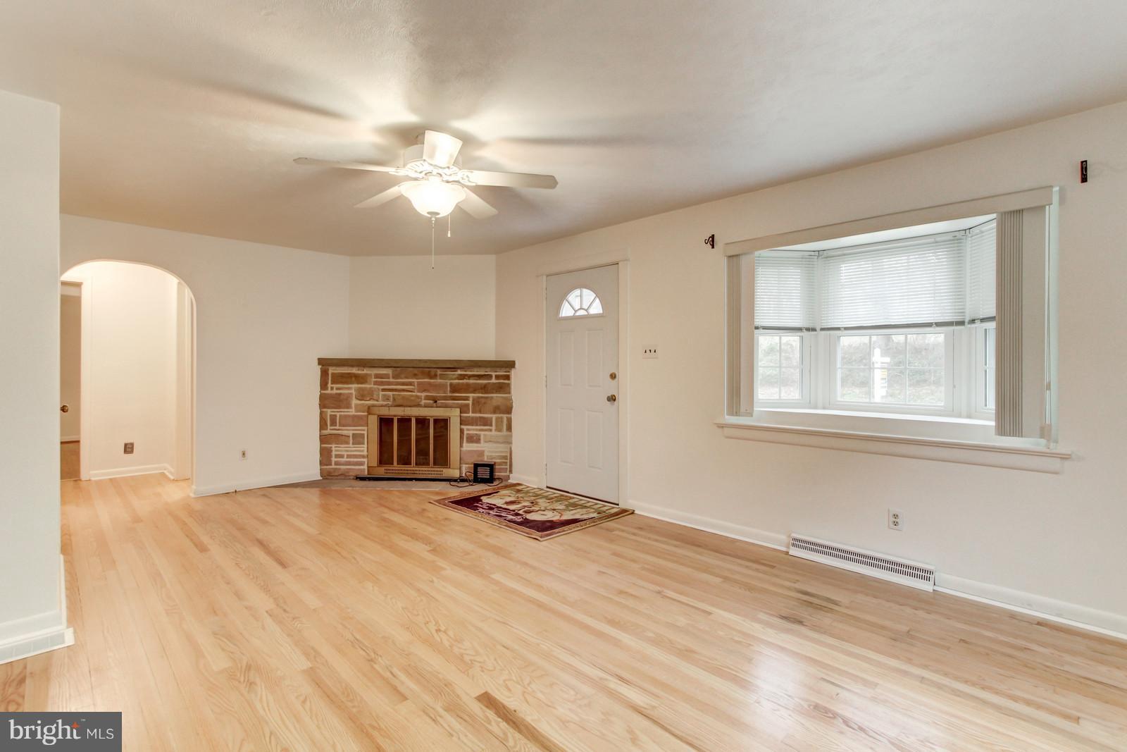 3860 East Prospect Road York, PA 17402 - Photo 3 of 26 Gallery Image 3