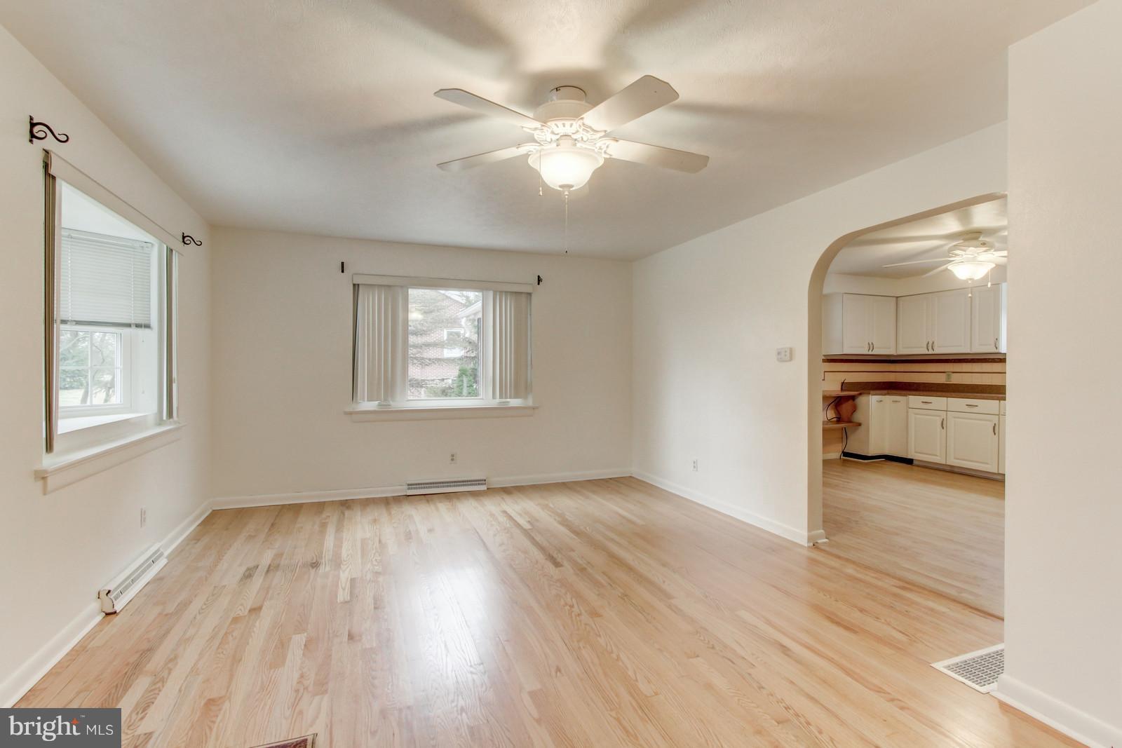 3860 East Prospect Road York, PA 17402 - Photo 4 of 26 Gallery Image 4
