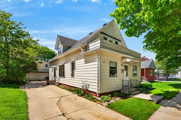 $223,000 | 2226 North 11th Street, Sheboygan, WI 53083