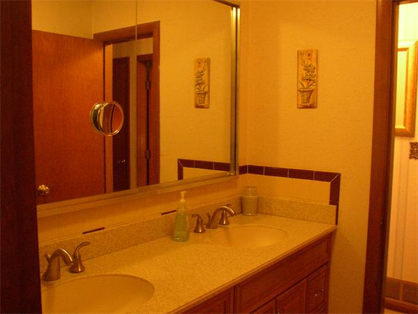 24 Whitney Road Peabody, MA 01960 - Photo 16 of 23 Gallery Image 16